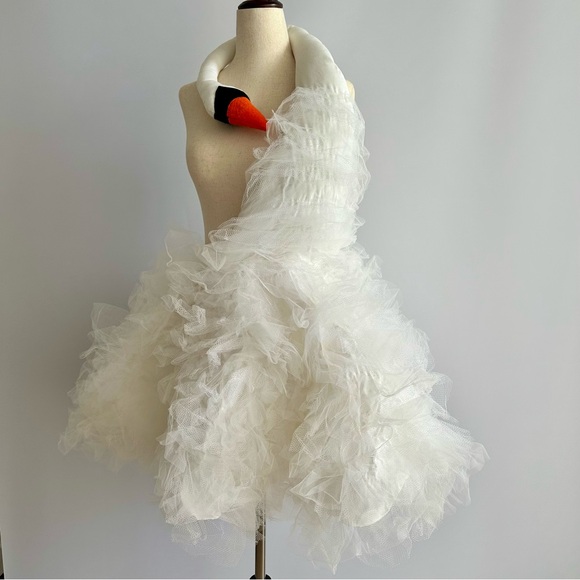 Björk Swan Halloween Costume (Size 0, Waist 24”) - Picture 1 of 8